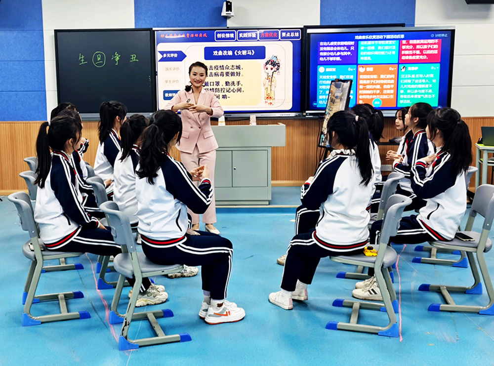辛勤耕耘結碩果，奮力拼搏創(chuàng)輝煌 ——我校教師楊潔、曹蓓、方潔團隊參加全國職業(yè)院校技能大賽教學能力比賽側記