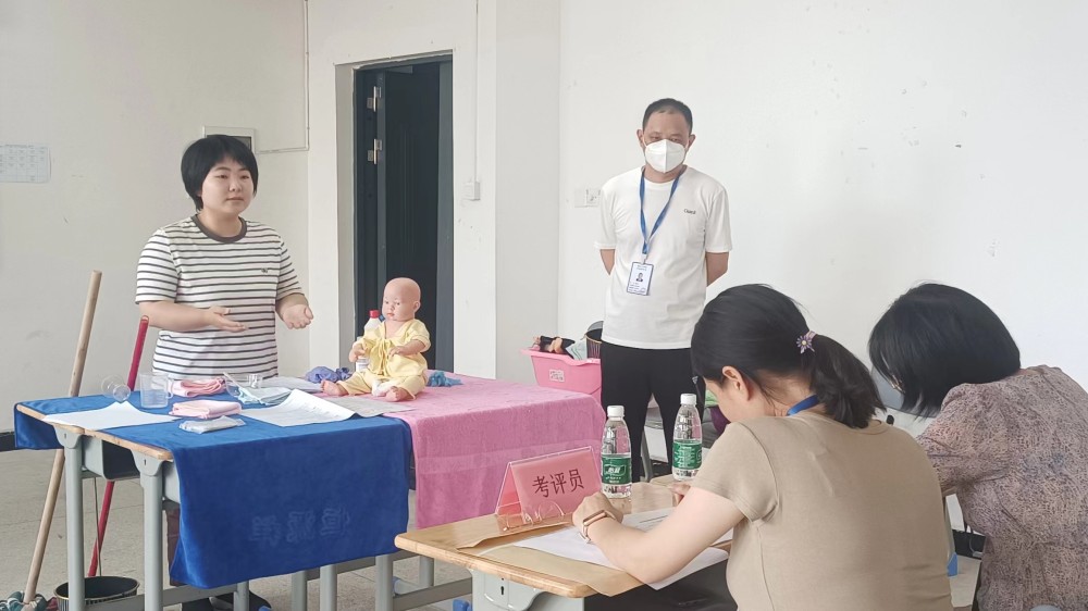 我校育嬰員、保育師職業(yè)技能等級認定考試順利舉行